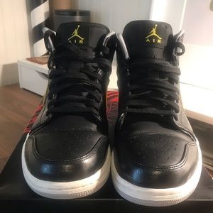Jordan 1 Retro Mid Black Yellow - 10